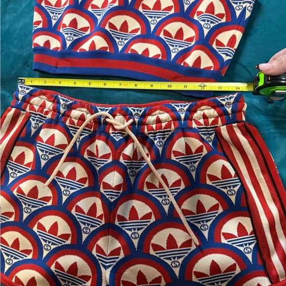 Gucci x Adidas Jacquard Red, Blue & White Patterned Crop Tank and Shorts Set - Picture 4 of 7